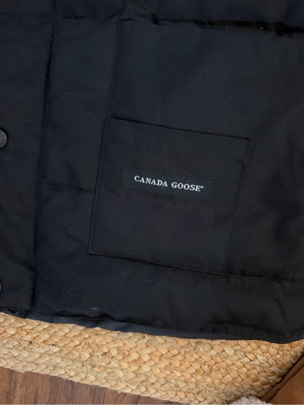 Canada Goose Black Down Fill Vest - Picture 5 of 5